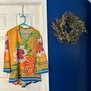 NWOT Women’s CBR Summer Floral Print Plain Bell Sleeve V-Neck Top Size XL